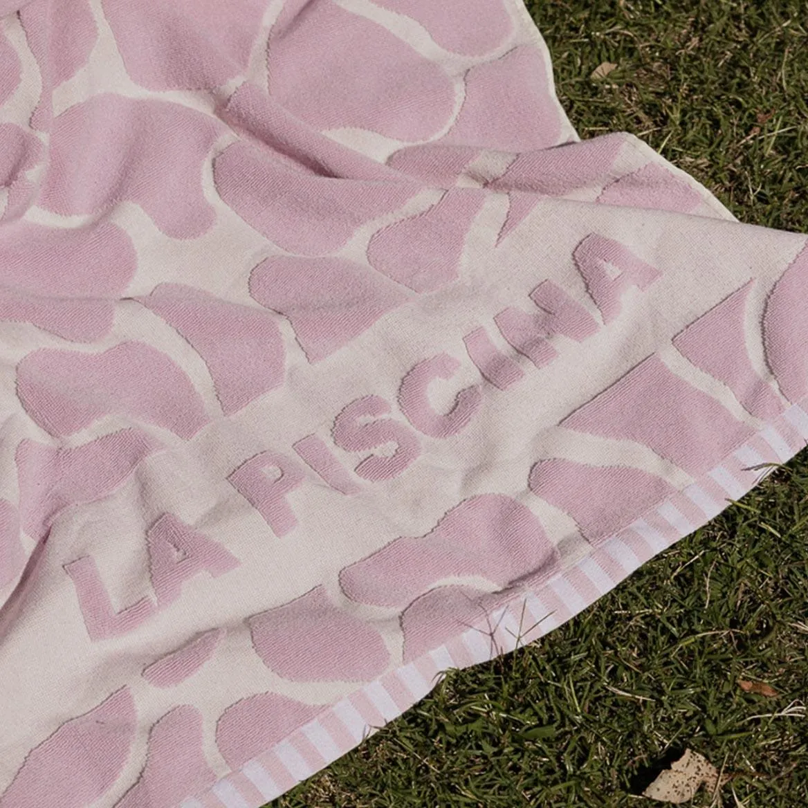 La Piscina Towel | Lilac